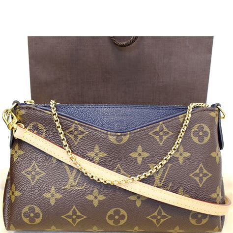 louis vuitton pallas clutch vs favorite mm|louis vuitton monogram pallas clutch.